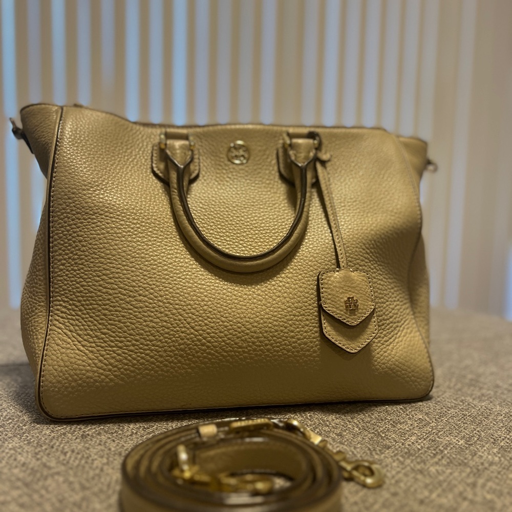 Tory Burch Beige Robinson Pebbled Square Tote